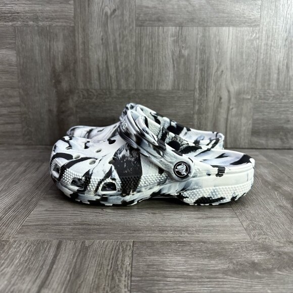 CROCS Classic Kids size 3 Black White Die Tye Clogs - Picture 2 of 8